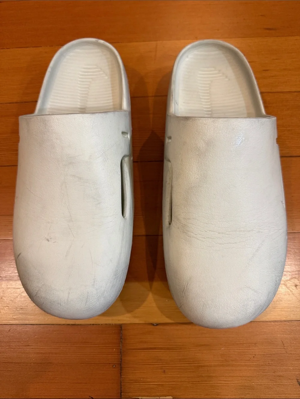 Nike Calm mules *no straps*
